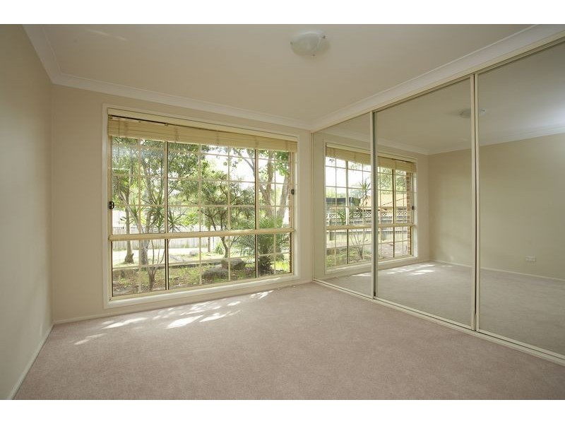 6 Spinosa Place, Glenmore Park NSW 2745