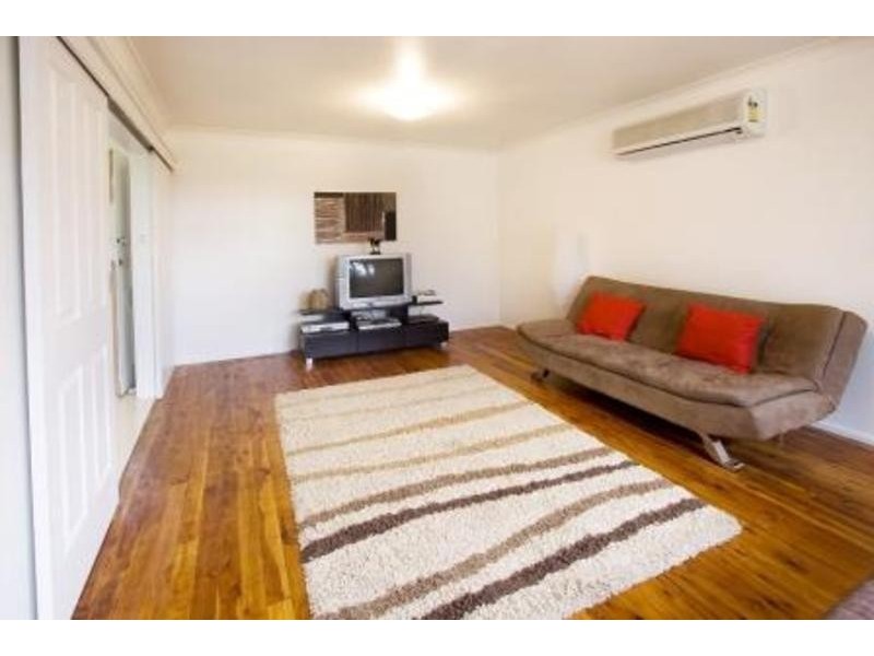 4 Deeside Close, South Penrith NSW 2750