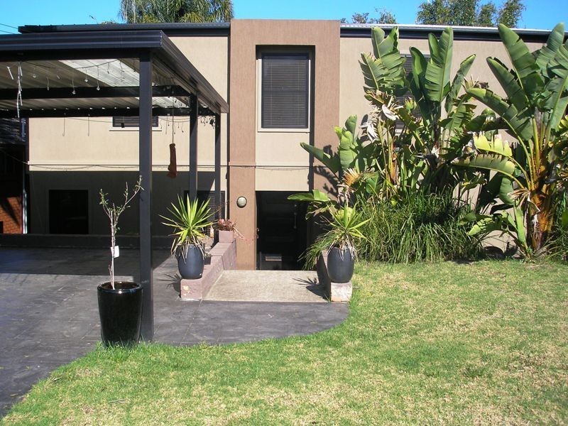 16 Parklands Avenue, Leonay NSW 2750