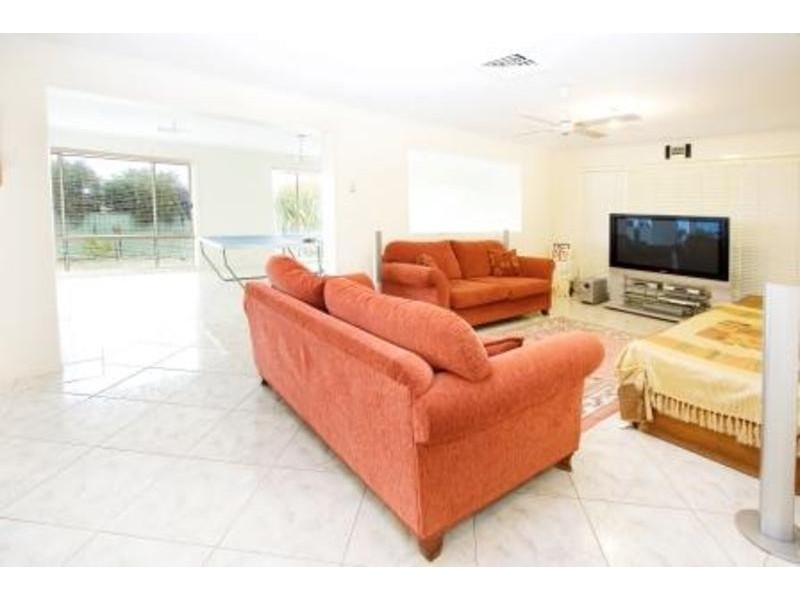 12 Brigadoon Road, Glenmore Park NSW 2745