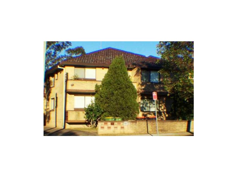 8 / 28 Bringelly Road, Kingswood NSW 2747