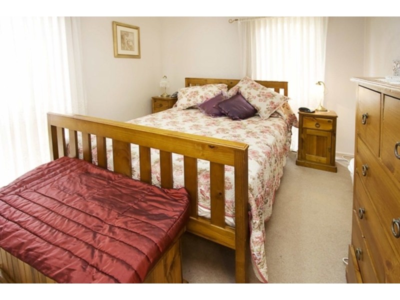 4 Greenway Drive, South Penrith NSW 2750