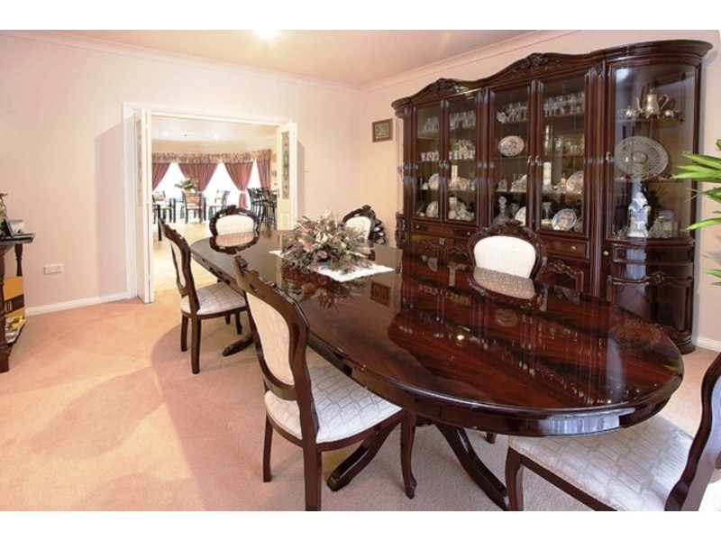 8 Cabernet Circuit, Orchard Hills NSW 2748