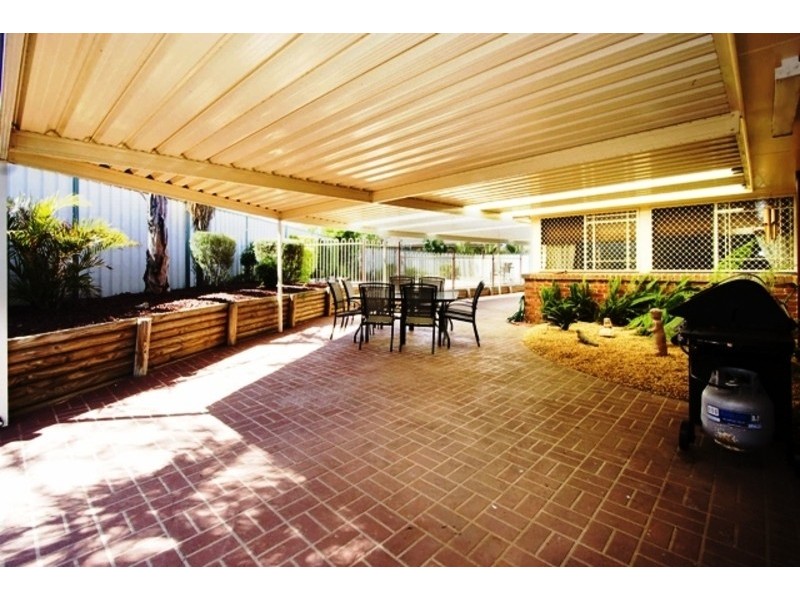 4 Esson Place, Glenmore Park NSW 2745