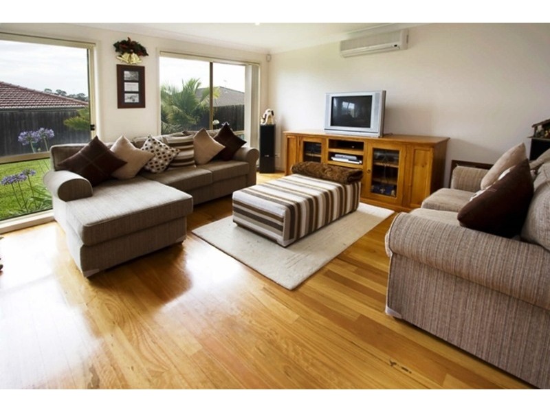 5 Cedarwood Place, Cranebrook NSW 2749