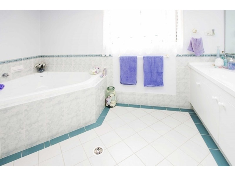 10 Torquay Terrace, Glenmore Park NSW 2745