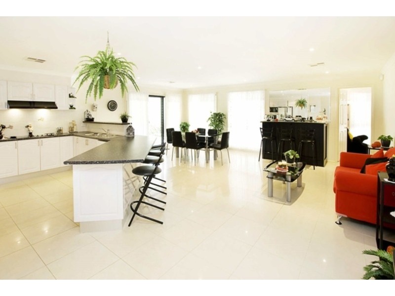 10 Torquay Terrace, Glenmore Park NSW 2745