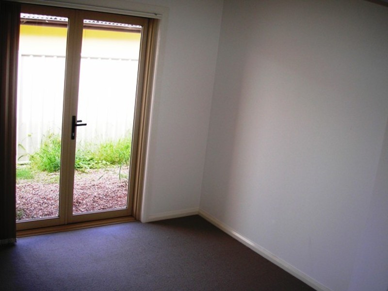 2/26 Parkin Street, Colyton NSW 2760