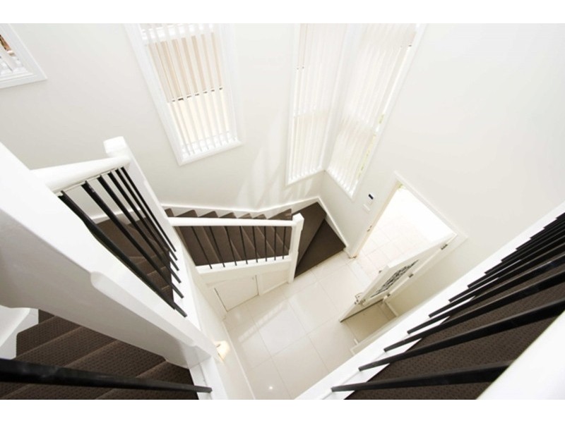 2/52 George Street, Windsor NSW 2756