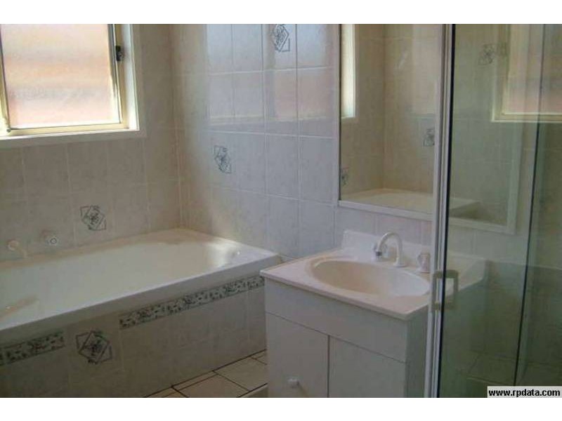 22 Fairywren Close, Glenmore Park NSW 2745