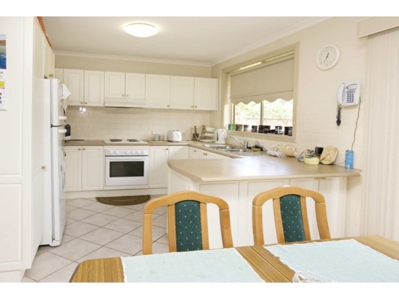 27 Glencoe Avenue, Werrington County NSW 2747