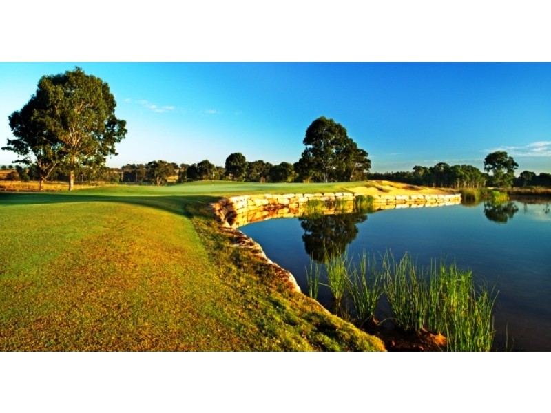 16 Portrush Crescent, Luddenham NSW 2745