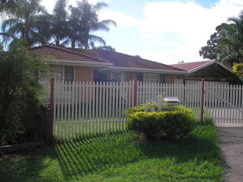4 Ozark Place, Cranebrook NSW 2749
