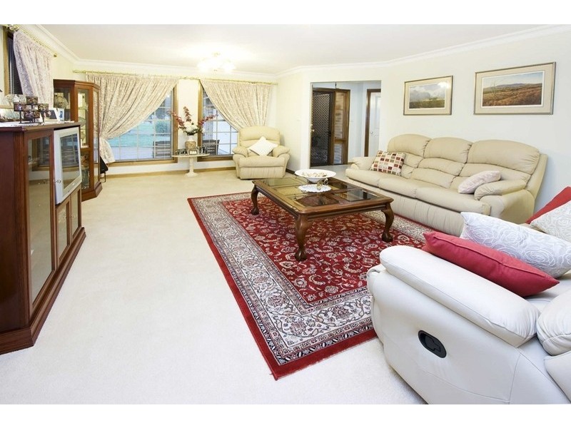 2 Eliza Place, Glenmore Park NSW 2745
