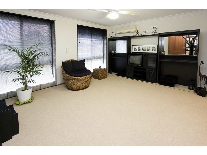 10 Mozart Place, Cranebrook NSW 2749