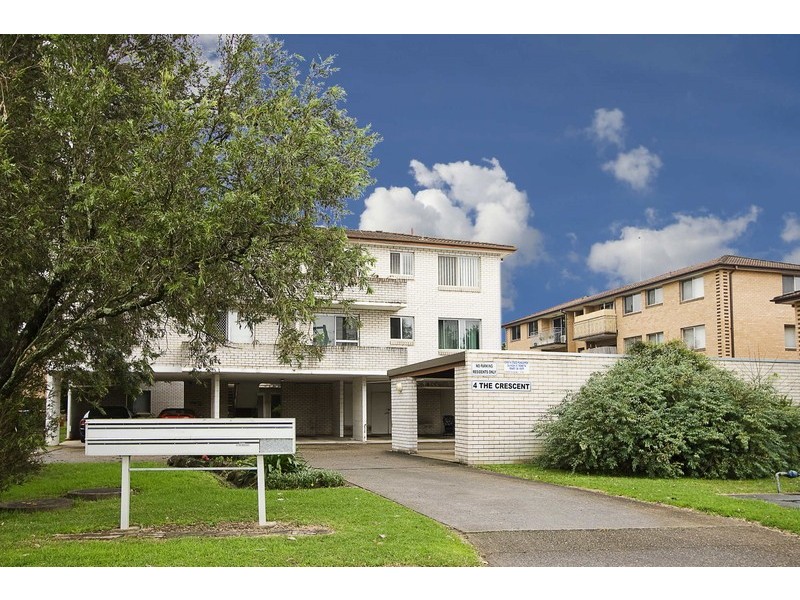 9/4 The Crescent, Penrith NSW 2750