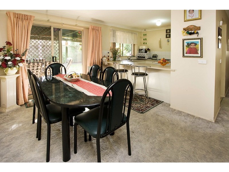 6 Bluewren Close, Glenmore Park NSW 2745