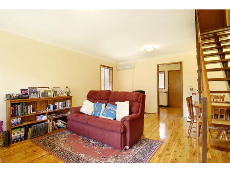 21/2 Kazanis Court, Werrington NSW 2747