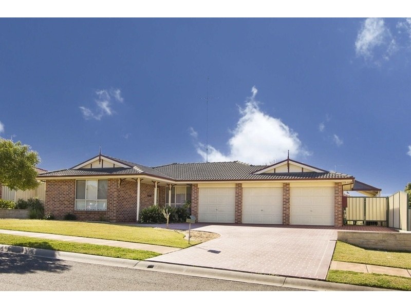 81 Kiber Drive, Glenmore Park NSW 2745