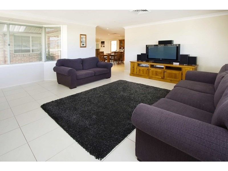 81 Kiber Drive, Glenmore Park NSW 2745