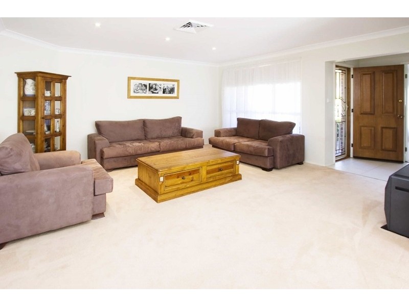 81 Kiber Drive, Glenmore Park NSW 2745