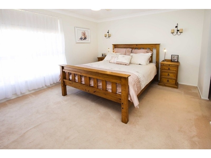 81 Kiber Drive, Glenmore Park NSW 2745