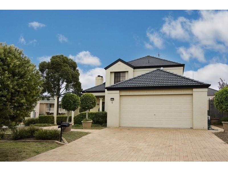 9 Bronte Way, Glenmore Park NSW 2745