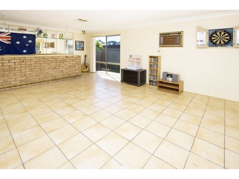 27 Lockyer Avenue, Werrington County NSW 2747