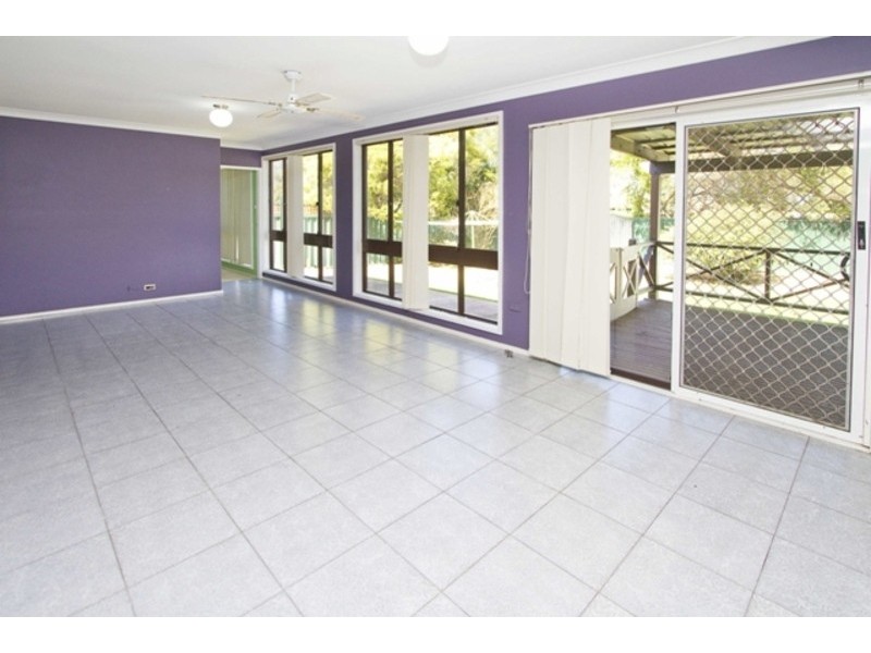 9 Farmview Drive, Cranebrook NSW 2749