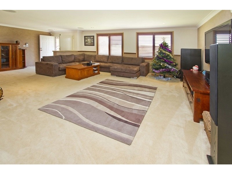 17 Yellowgum Close, Glenmore Park NSW 2745