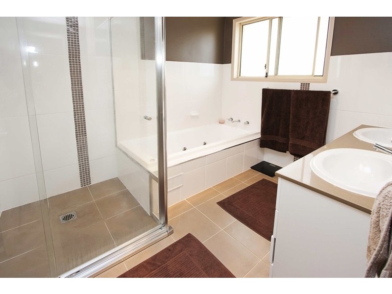 15b Tharkinna Close, Cranebrook NSW 2749