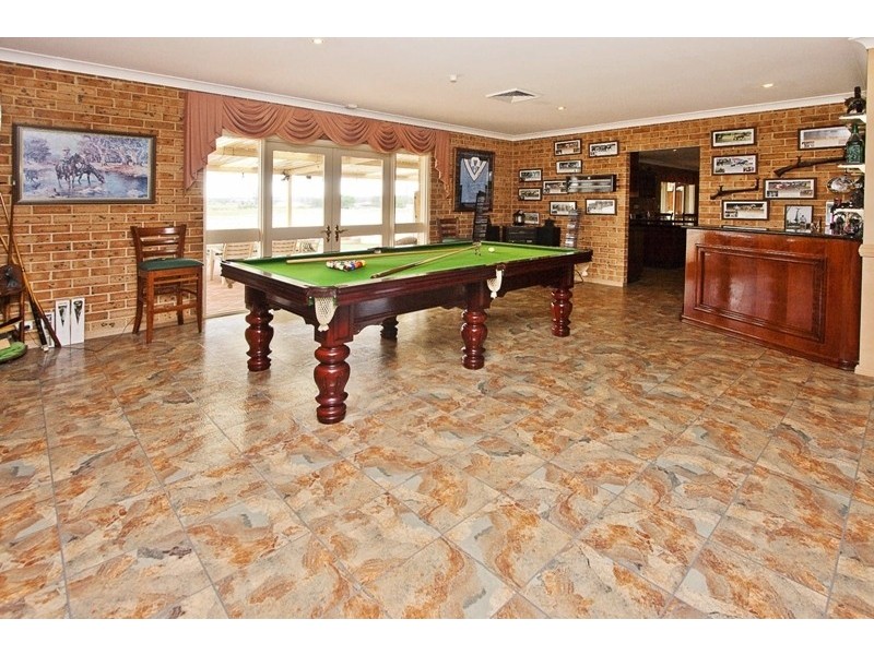 240 Luddenham Road, Orchard Hills NSW 2748