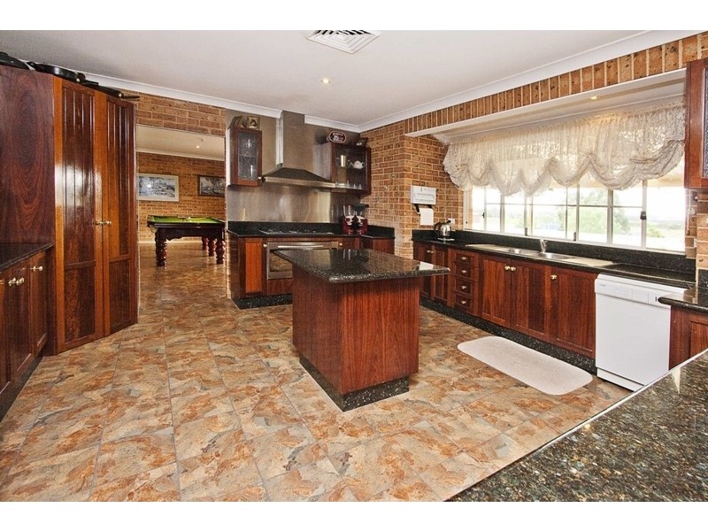 240 Luddenham Road, Orchard Hills NSW 2748