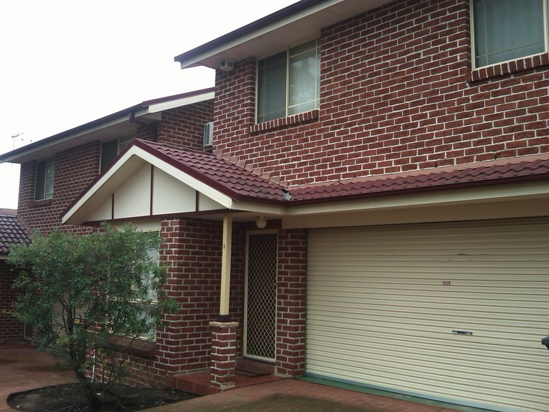 2/39 Bringelly Road, Kingswood NSW 2747