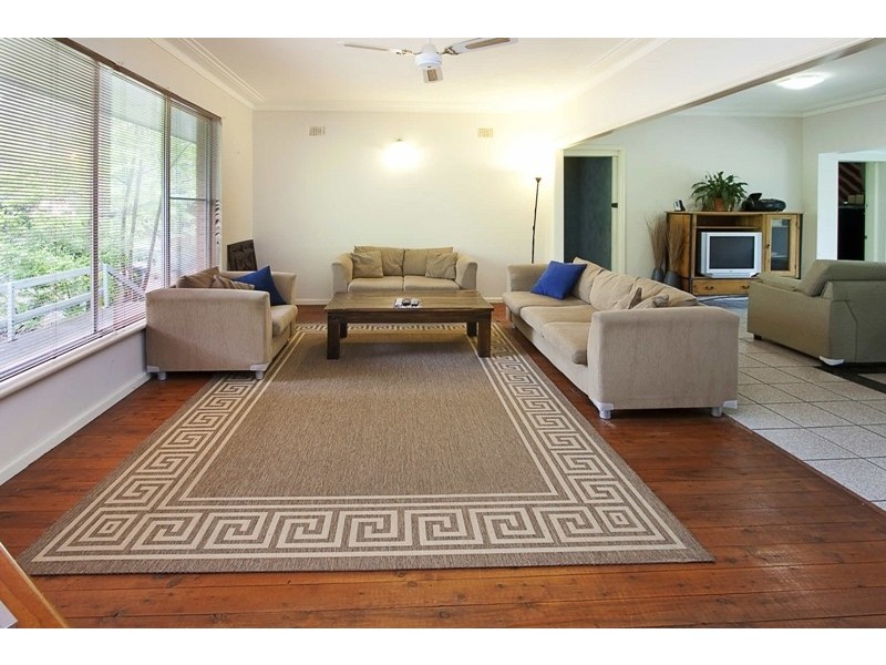 4 Scenic Circle, Blaxland NSW 2774