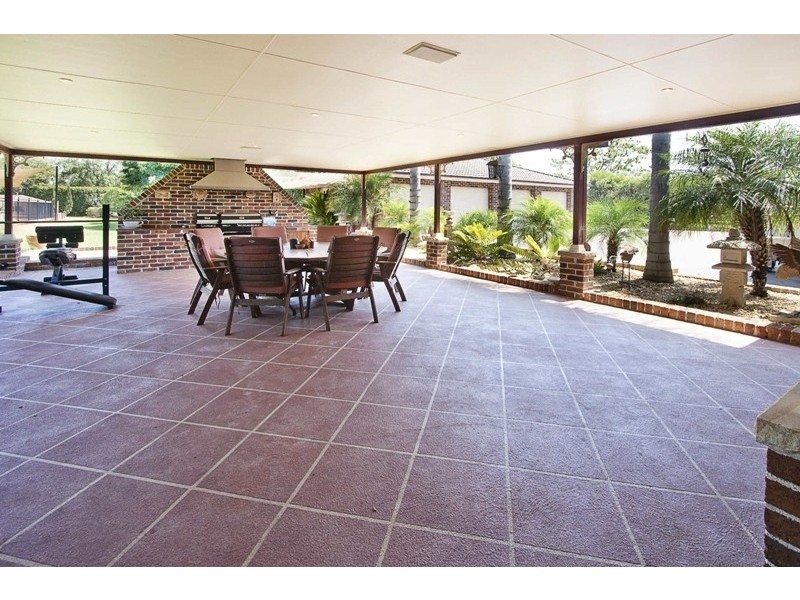 15 Bordeaux Place, Orchard Hills NSW 2748