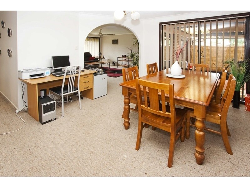 9 Whitbeck Place, Cranebrook NSW 2749