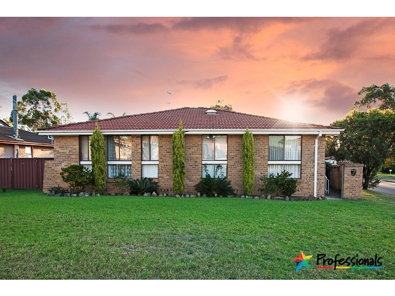 7 Singleton Avenue, Werrington County NSW 2747