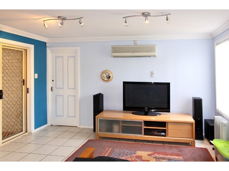 2/33 Barry Street, Cambridge Park NSW 2747