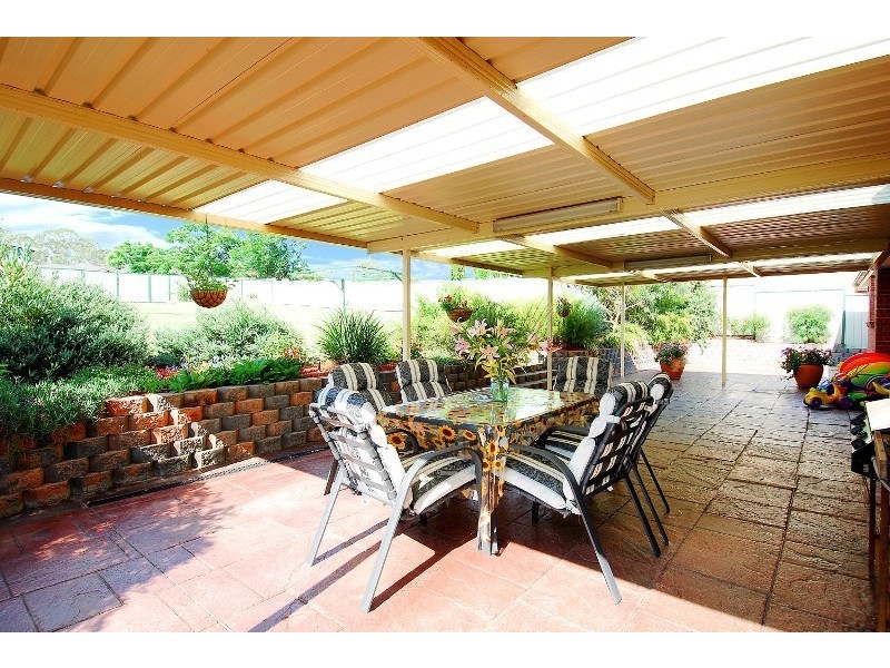 18 Yellowgum Close, Glenmore Park NSW 2745