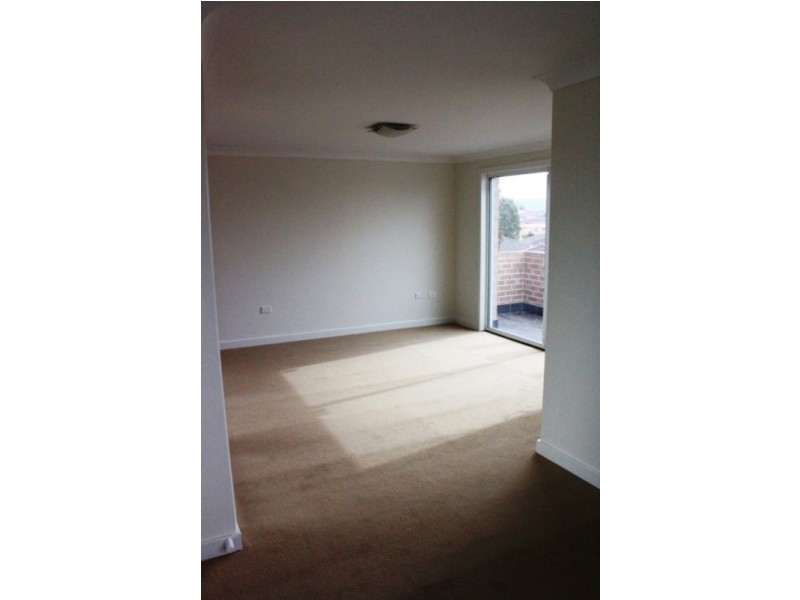 73 The Lakes Drive, Glenmore Park NSW 2745