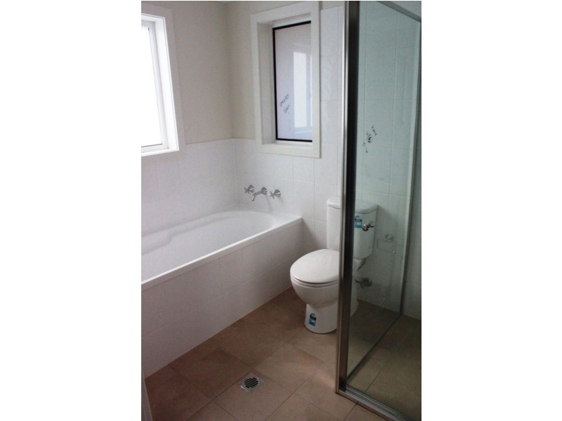 73 The Lakes Drive, Glenmore Park NSW 2745