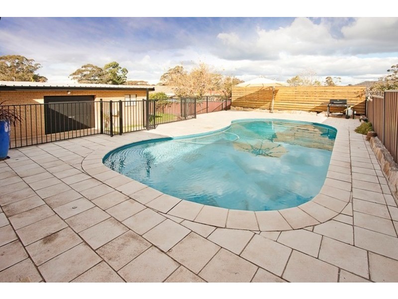 4 Raschke Street, Cambridge Park NSW 2747