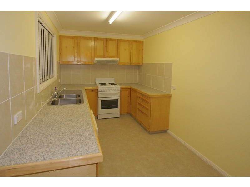 1/5 Kenarf Close, Kingswood NSW 2340