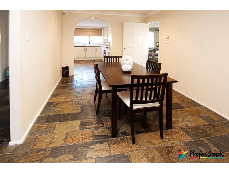 7 Singleton Avenue, Werrington County NSW 2747