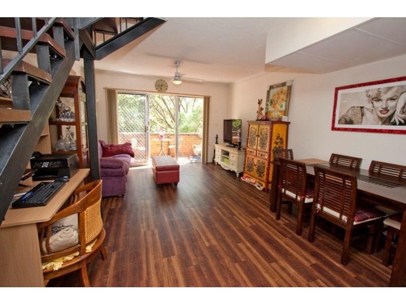 17/1-2 The Crescent, Penrith NSW 2750