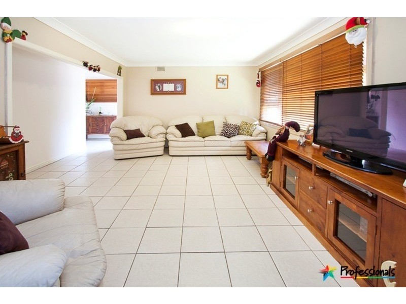 100 Irwin Street, Werrington NSW 2747