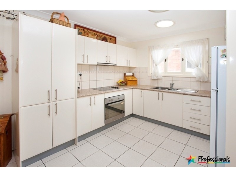 100 Irwin Street, Werrington NSW 2747