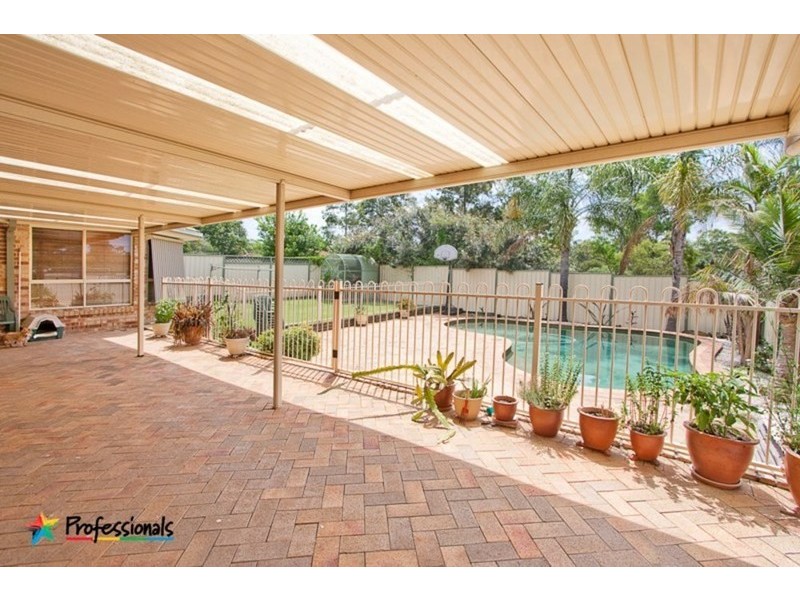 2 Freesia Place, Glenmore Park NSW 2745