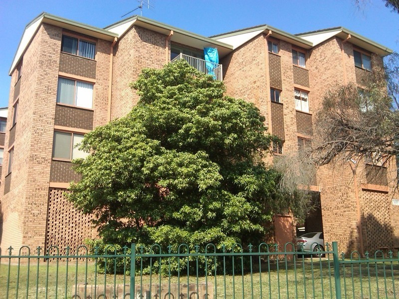 17/38-40 Castlereagh Street, Penrith NSW 2750